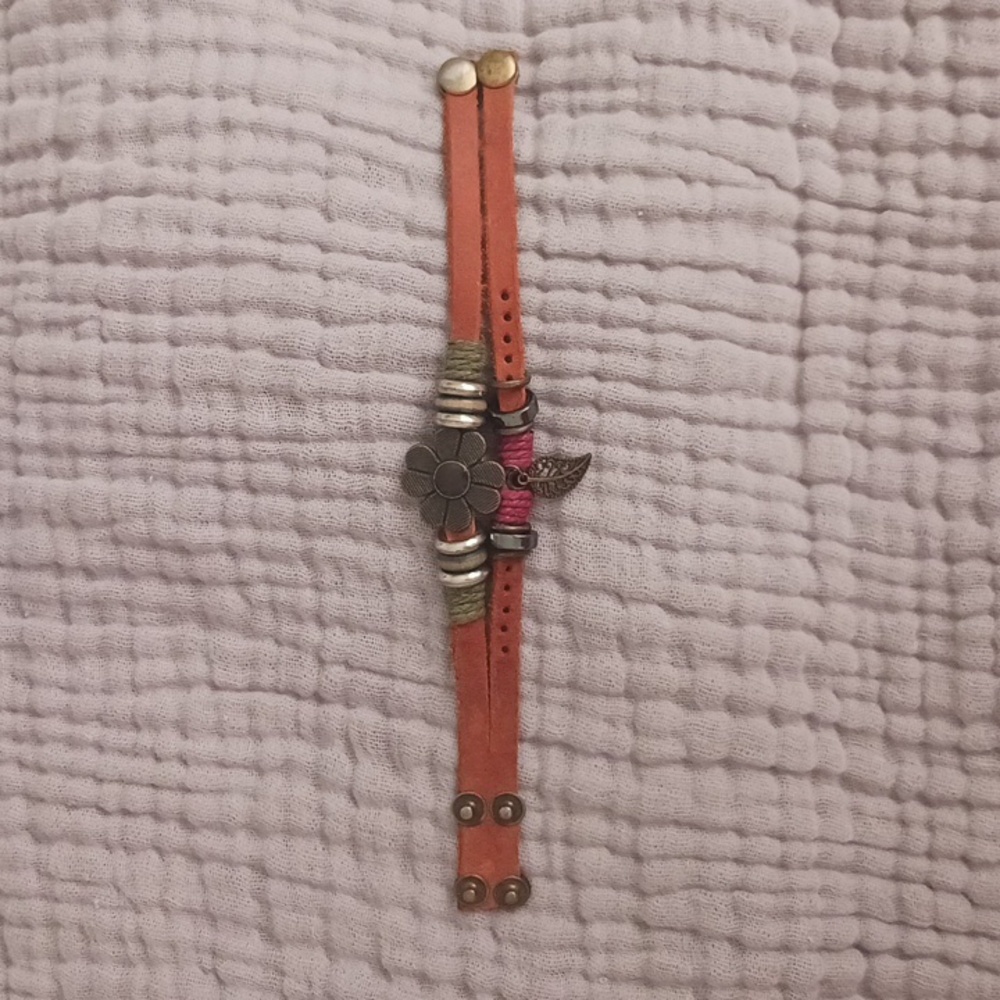 LEATHER BRACELET